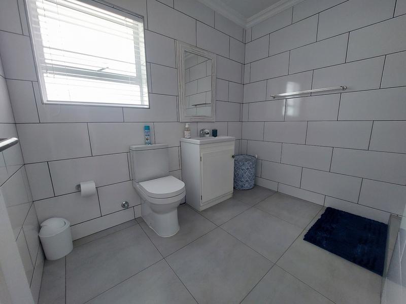 5 Bedroom Property for Sale in Britannia Bay Western Cape